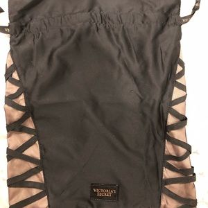Victories secret travel beg